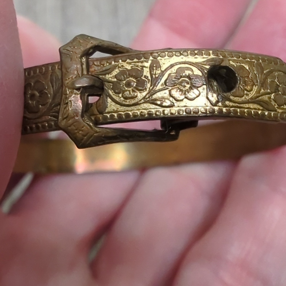 Vintage Antique Victorian Gold Buckle Child Bracelet - Picture 8 of 8